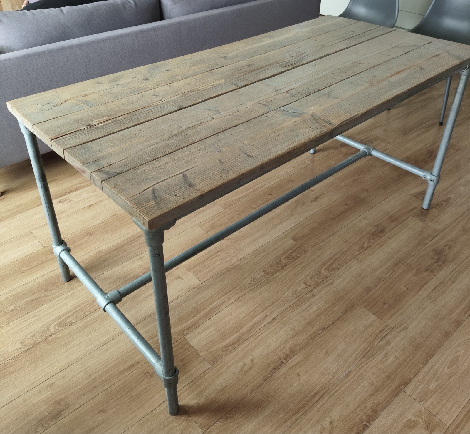 Steigerhouten tafel, Gebruikt, 50 tot 100 cm, 150 tot 200 cm, Vier personen