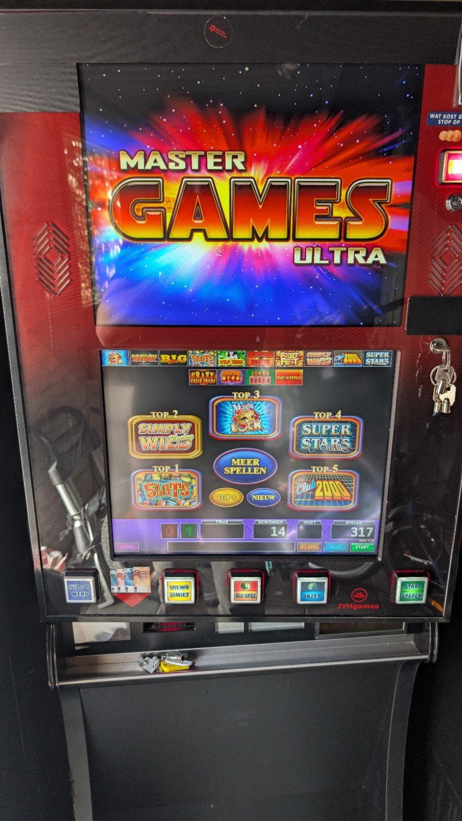 JVHgames Master Games Ultra Gokkast - Zo goed als nieuw, Verzamelen, Euro, Ophalen, Zo goed als nieuw, Met sleutels