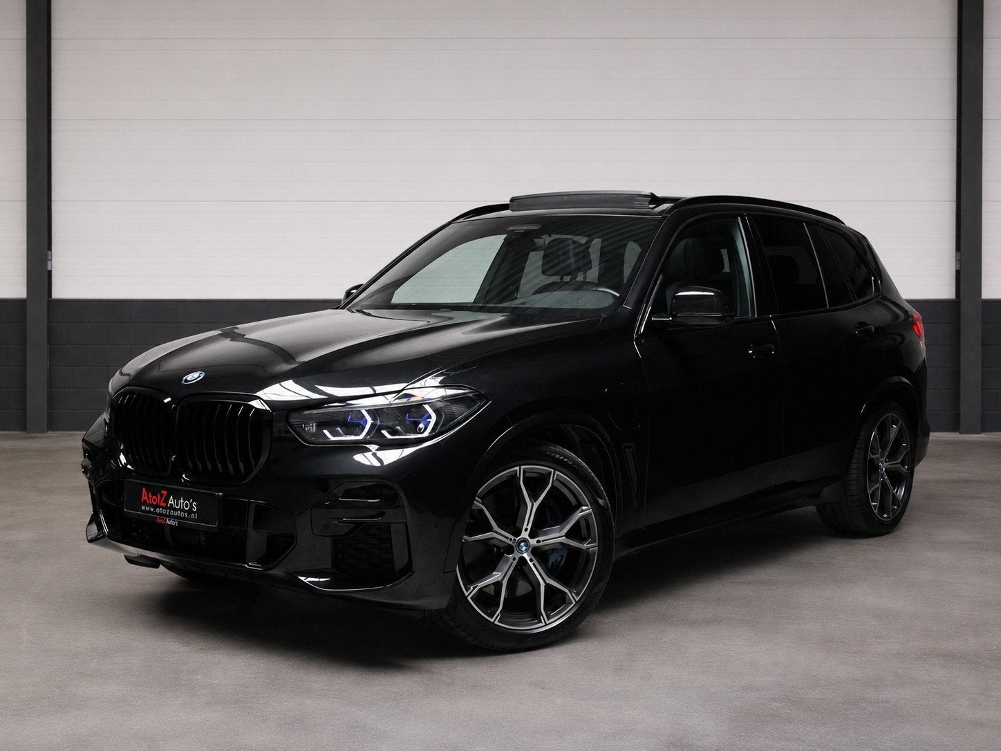 BMW X5 XDrive45e M-Sport l Pano Laser ACC HUD Memory 360 Cam, Auto's, Dealer onderhouden, Gebruikt, 394 pk, Met garantie (alle)
