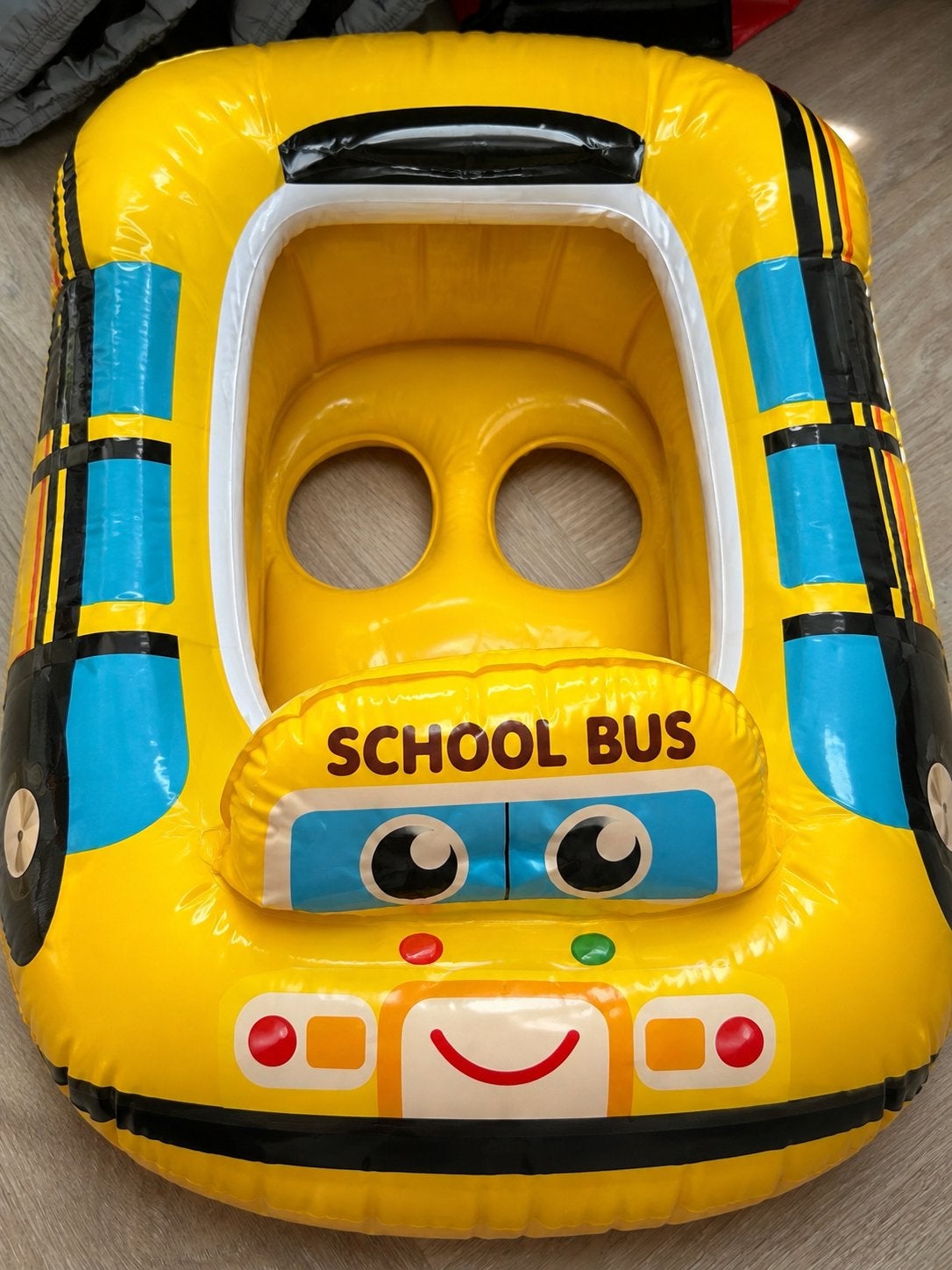 Opblaasbare schoolbus baby zwemzitje - Veilig en leuk!, Kinderen en Baby's, Ophalen of Verzenden, Zo goed als nieuw, Overige typen