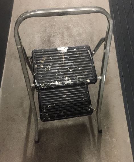 Ladder Trap, Keukentrap ladder met 2 trede opvouwbaar, Doe-het-zelf en Verbouw, Ophalen of Verzenden, Gebruikt, Minder dan 2 meter