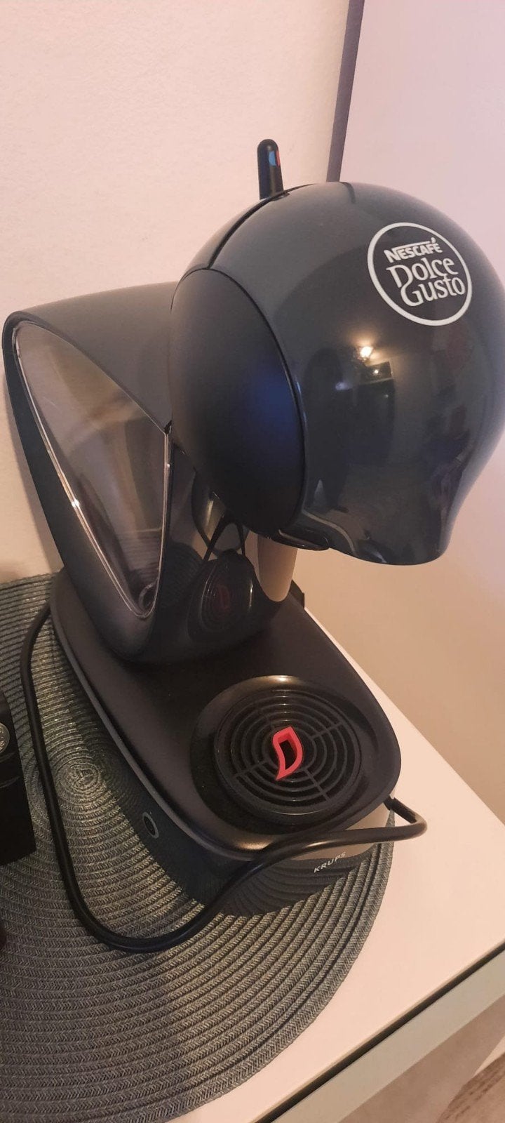 Dolce Gusto Infinissima Touch, Witgoed en Apparatuur, Koffiezetapparaten, Ophalen of Verzenden, Zo goed als nieuw, Koffiemachine