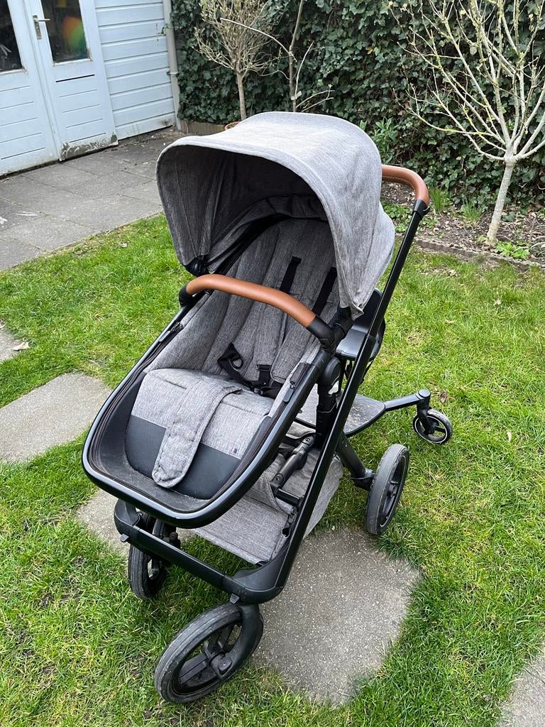Dubatti One kinderwagen met all terrain banden, Kinderen en Baby's, Kinderwagens en Combinaties, Gebruikt, Luchtbanden, Combiwagen