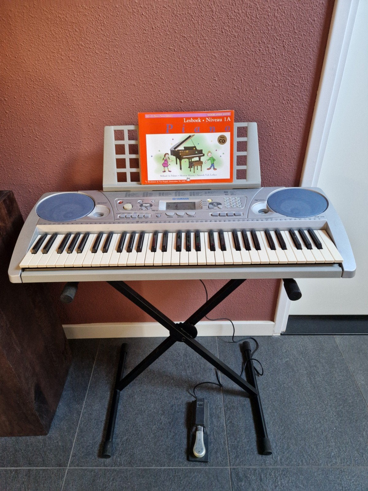 Yamaha keyboard incl. standaard, Ophalen, Gebruikt, 61 toetsen, Yamaha