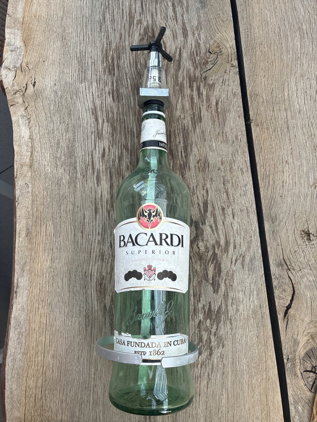 3 Liter Bacardi fles met despencer, Ophalen of Verzenden, Overige merken, Groen, Glas