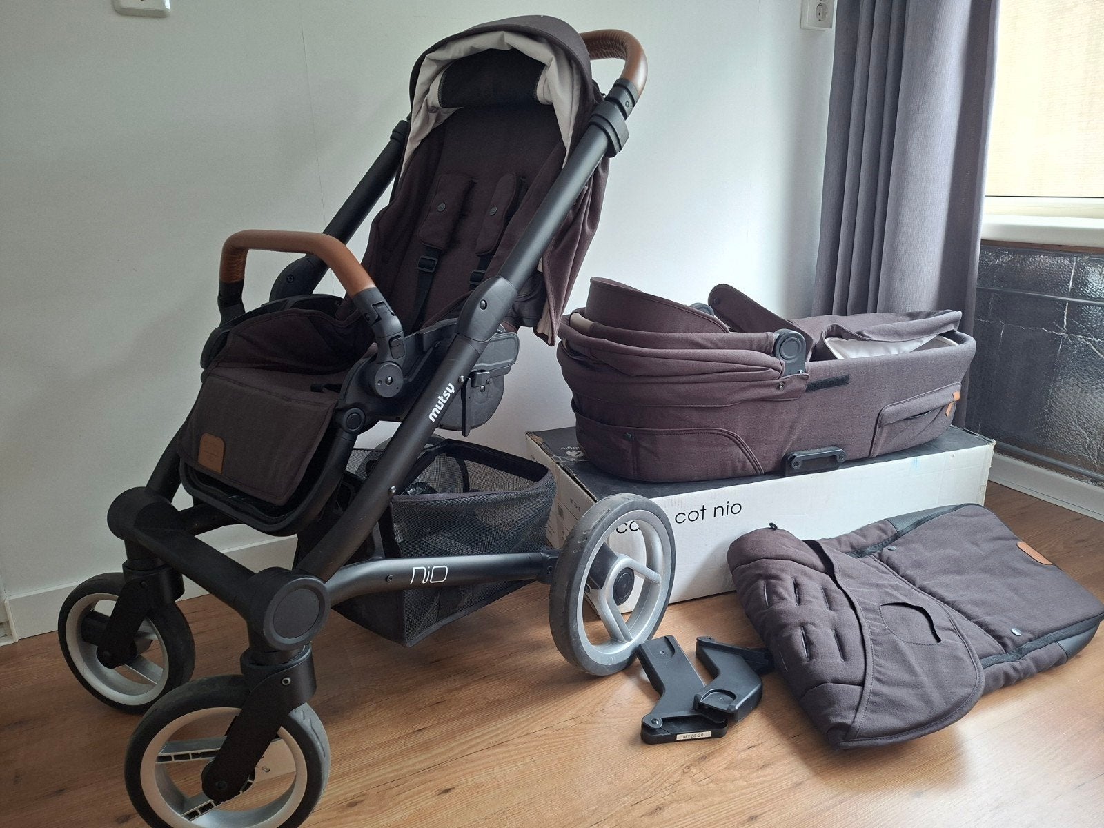 Kinderwagen Mutsy Nio, Zo goed als nieuw, Mutsy, Verstelbare duwstang, Ophalen