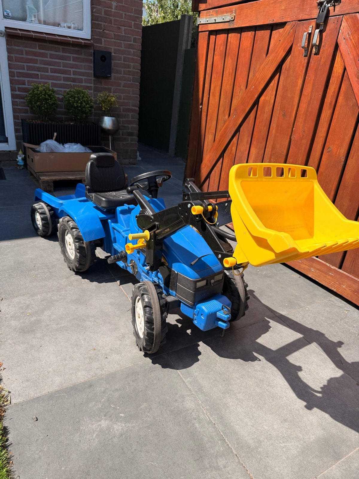 New Holland traptractor met voorlader en aanhanger, Ophalen, Gebruikt