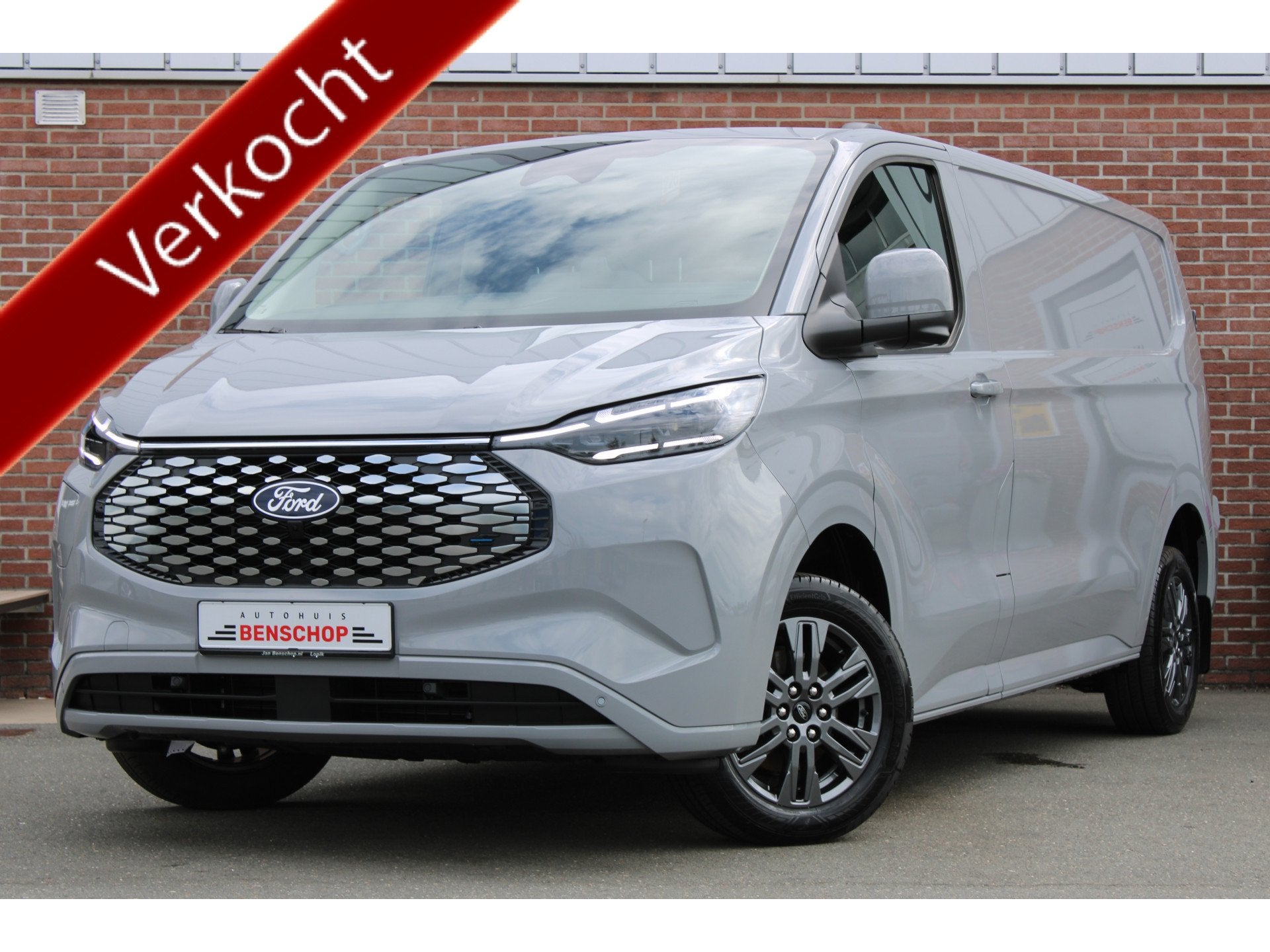 Ford E-Transit Cust. 340 L2H1 Limited 71 kWh |MATRIX-LED|B&O, Automaat, Gebruikt, Zwart, 71 kWh