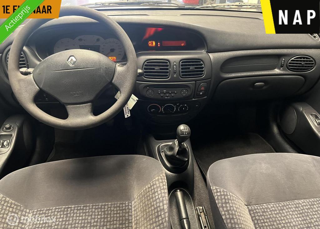 Renault Megane Break NW APK! 1e Eigenaar-NAP- Airco-Trekhaak, Auto's, Voorwielaandrijving, 1350 kg, Stof, Gebruikt