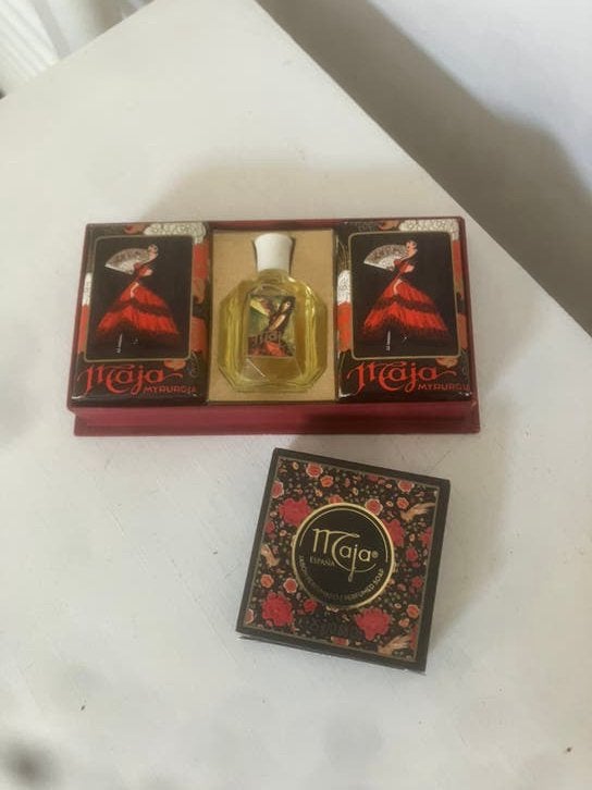 Maya zeepjes en eau de toilette, Antiek en Kunst, Curiosa en Brocante, Ophalen of Verzenden