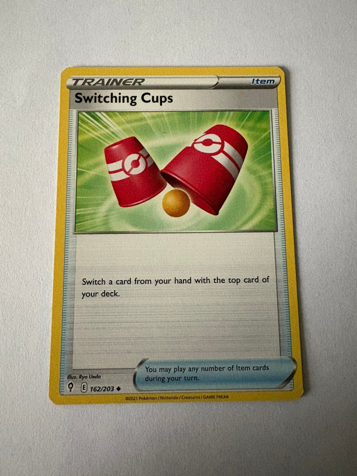Pokémon kaart TRAINER Item Switching Cups, Ophalen of Verzenden, Nieuw, Losse kaart
