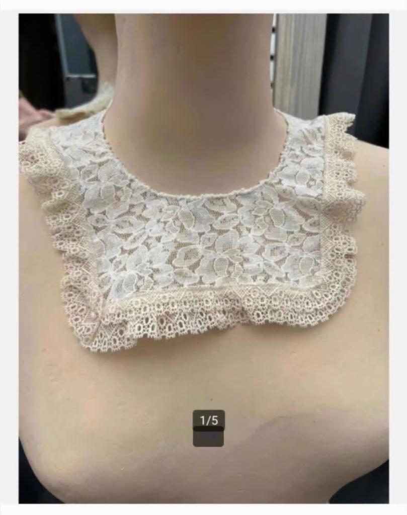 Oud Antiek Kanten Kraagje vierkant, Antiek en Kunst, Antiek | Kleding en Accessoires, Ophalen of Verzenden, Dames