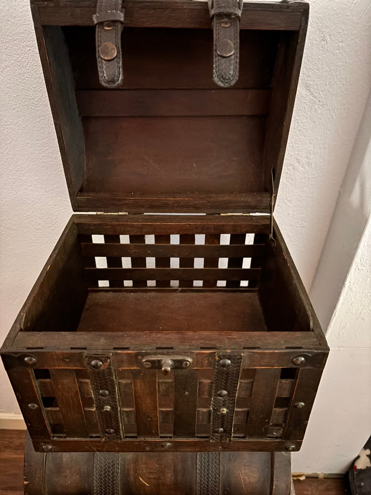 2 verschillende maten kistjes, Huis en Inrichting, Woonaccessoires | Kisten, Ophalen, Gebruikt, Minder dan 50 cm