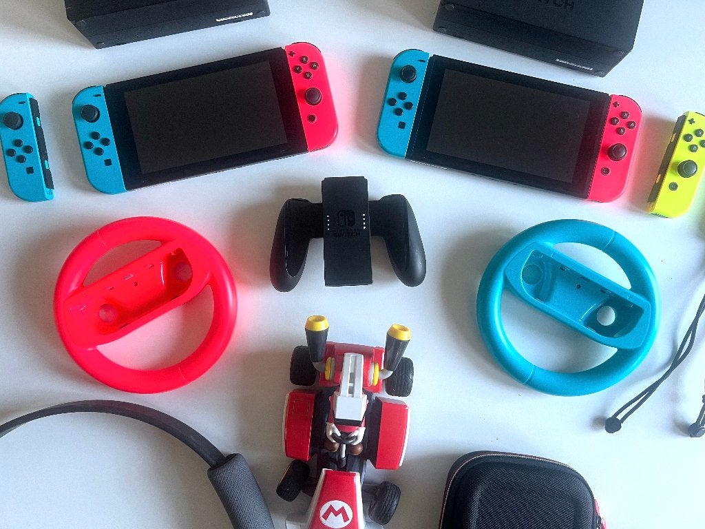 UNIEKE SET Nintendo Switch (V2) familie bundel - goedkoop!, Ophalen, Zo goed als nieuw, Sport, 3 spelers of meer