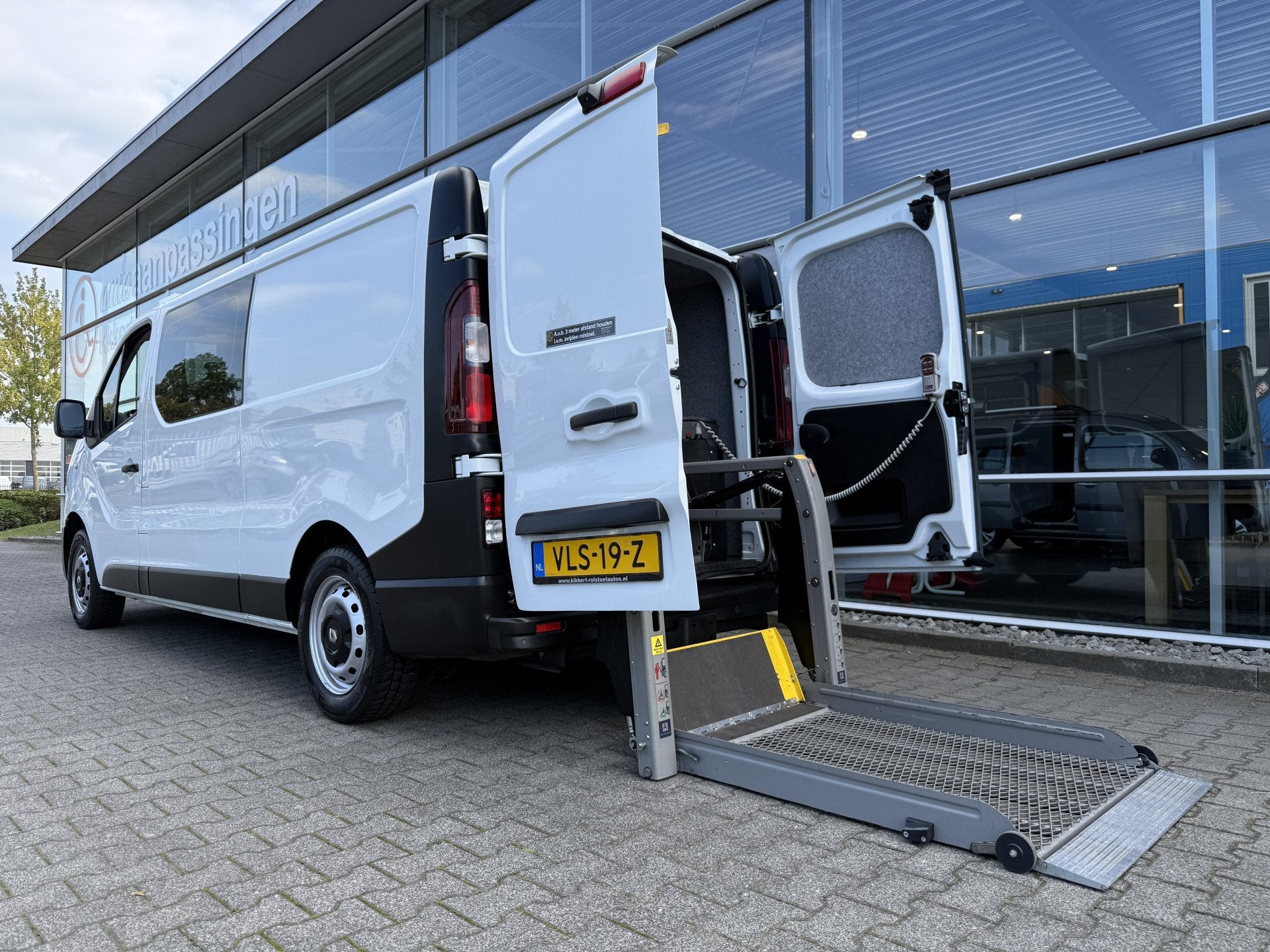 Renault Trafic 3+1 Rolstoelbus 1.6 dCi T29 L2H1 Comfort Ener, Voorwielaandrijving, Gebruikt, Euro 6, 4 cilinders
