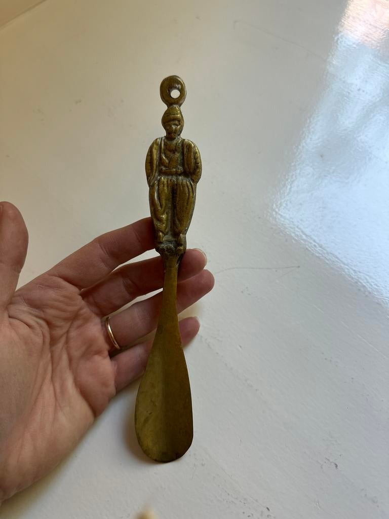 Antieke koperen schoenlepel met figuur, Ophalen of Verzenden