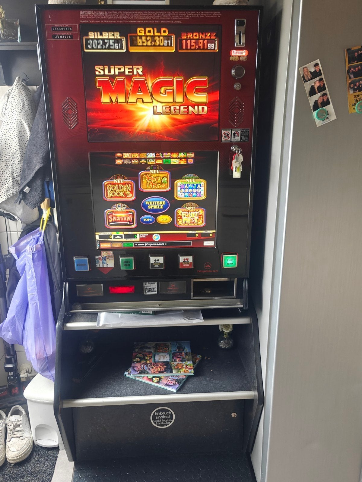 Jvh super magic legend, Verzamelen, Ophalen, Gebruikt, Met sleutels