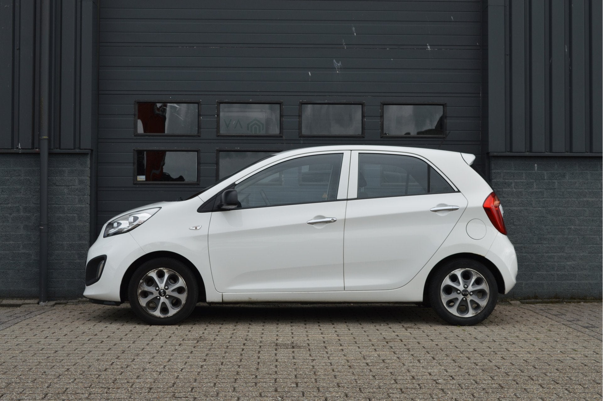 Kia Picanto 1.0 CVVT BusinessLine (bj 2015), Voorwielaandrijving, Euro 5, Stof, Gebruikt