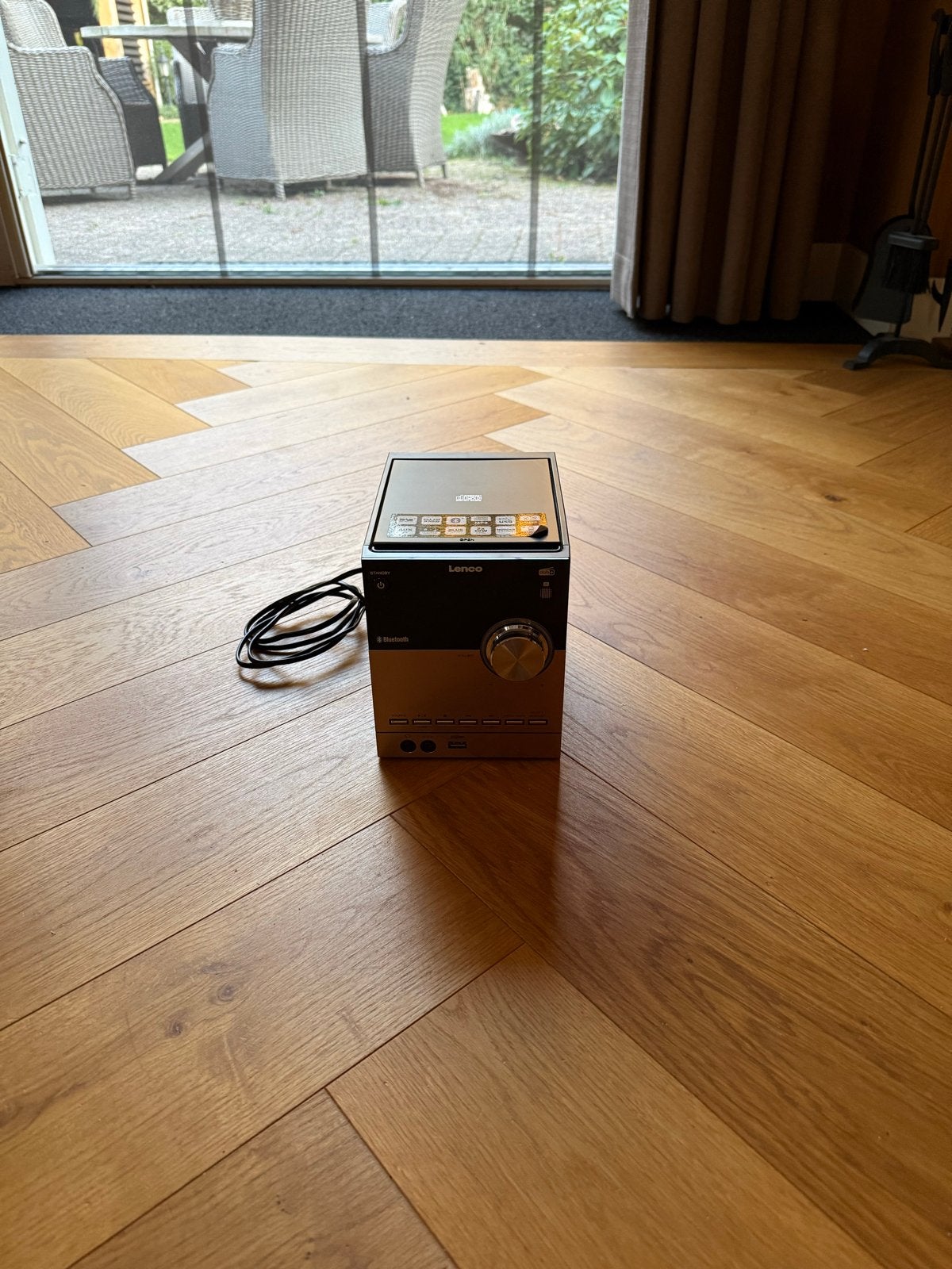 Foto 5 van Lenco MC-150 Microset met Bluetooth en CD-speler