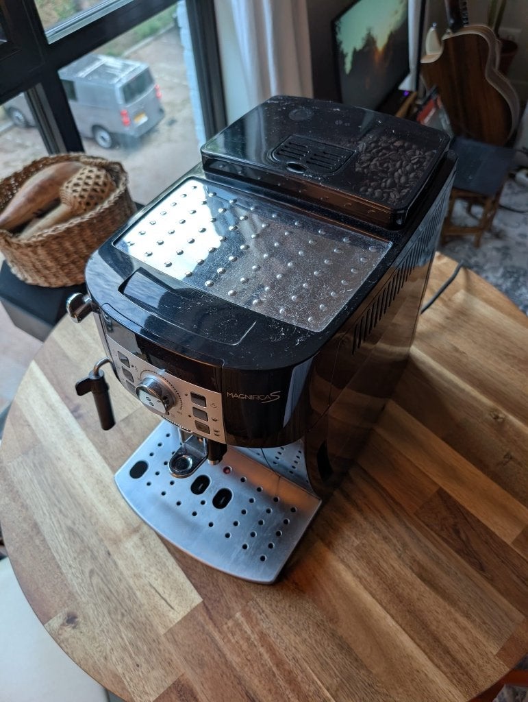 Foto 3 van Delonghi Magnifica S