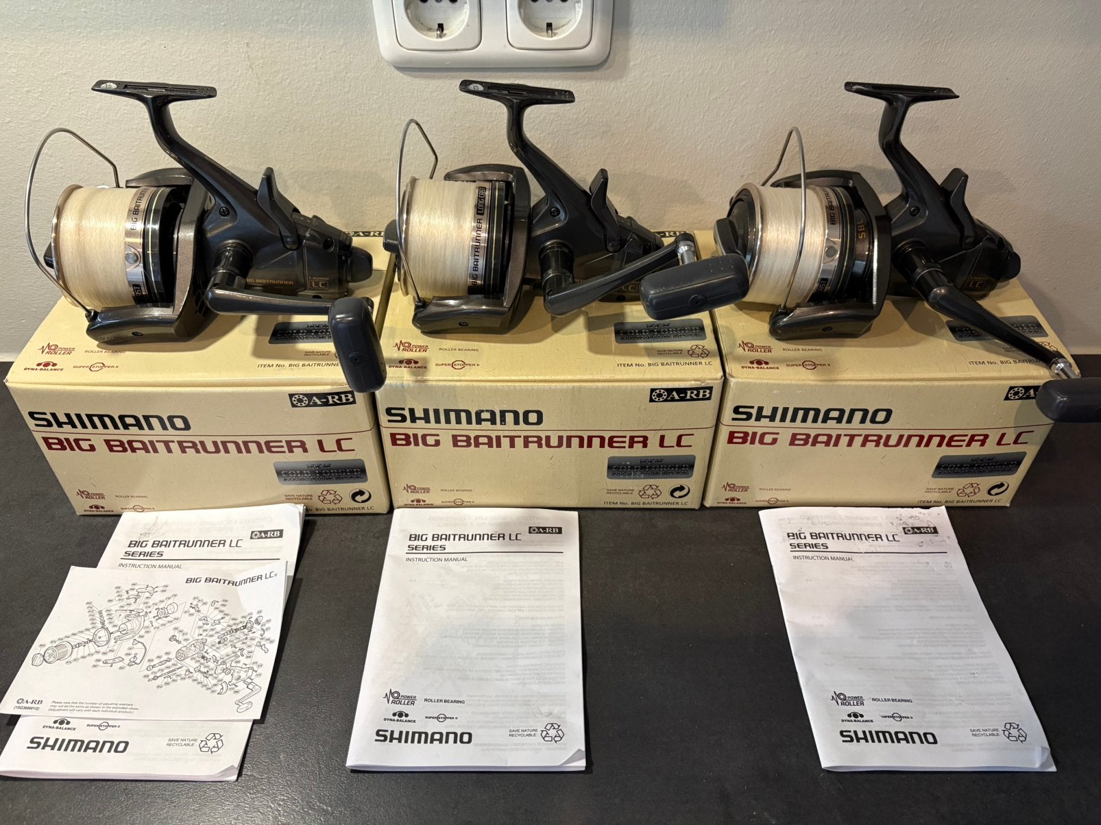 3x Shimano Big Baitrunner Longcast incl reservespoelen zgan!, Watersport en Boten, Ophalen, Zo goed als nieuw, Molen