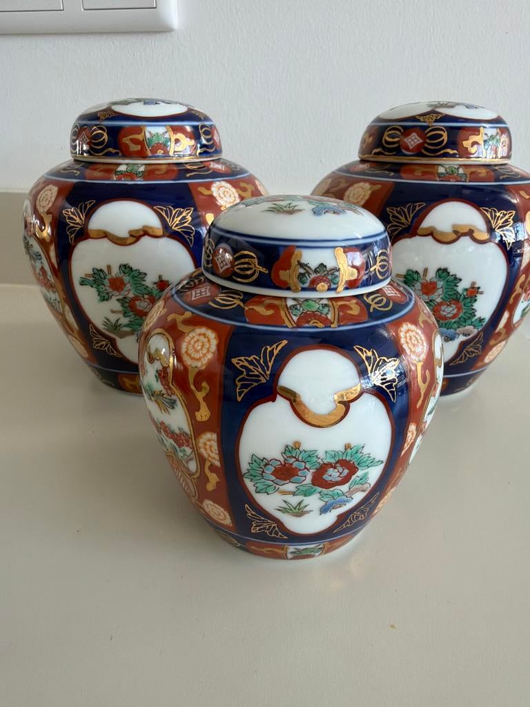 Set van 3 Gold Imari handgeschilderde vazen, Ophalen