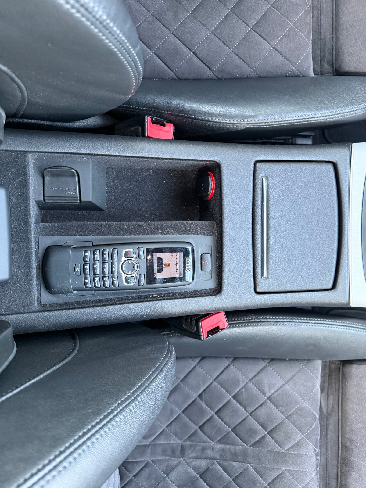 Foto 13 van Audi S6 420pk Quattro S Tronic 2012 Zwart