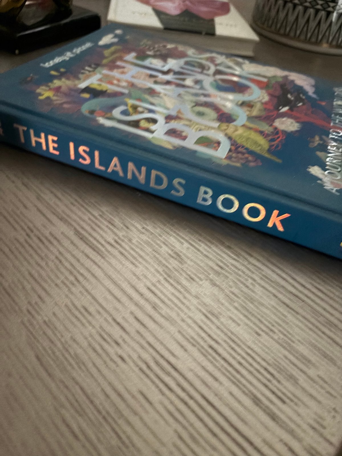 Lonely Planet The Islands Book: A Journey to the World's Mos, Lonely Planet, Europa, Ophalen of Verzenden, Zo goed als nieuw