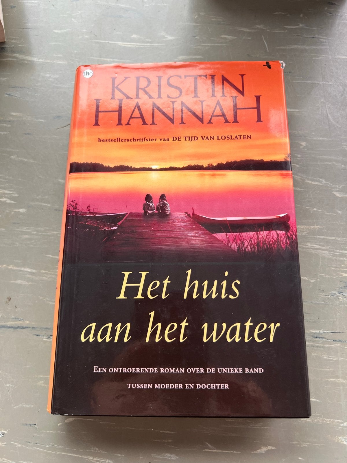 Het huis aan het water - Kristin Hannah, Boeken, Ophalen of Verzenden, Zo goed als nieuw, Nederland