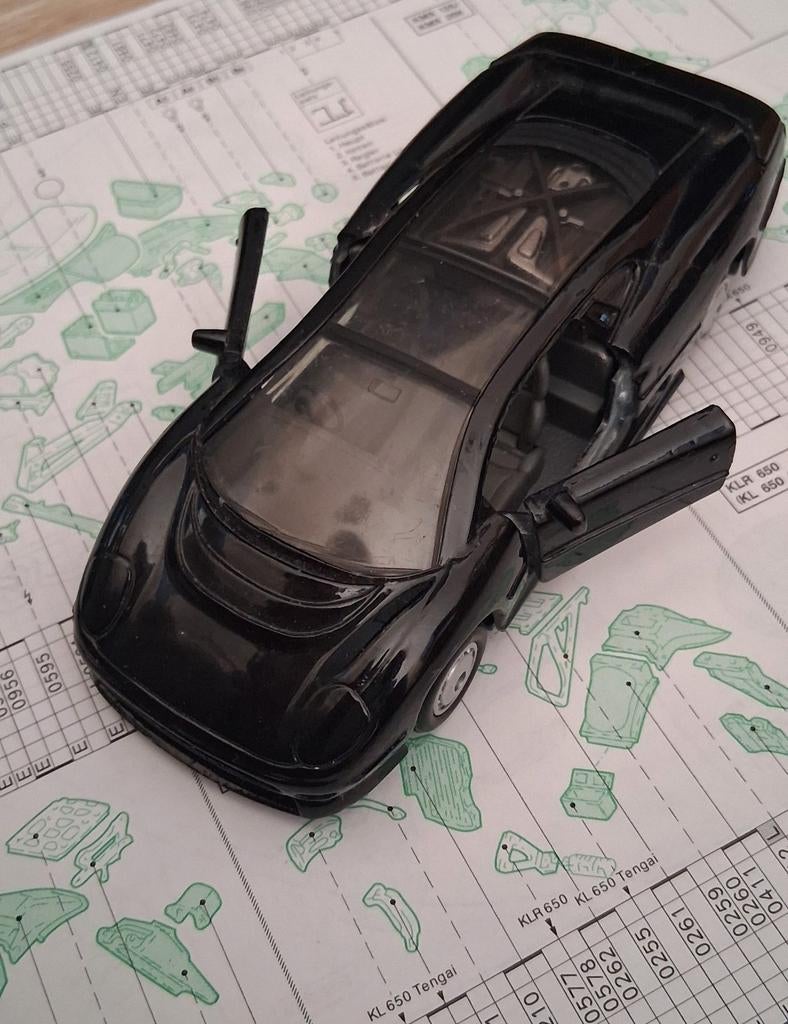 Maisto Jaguar XJ220 1/40, Ophalen, Gebruikt, Auto