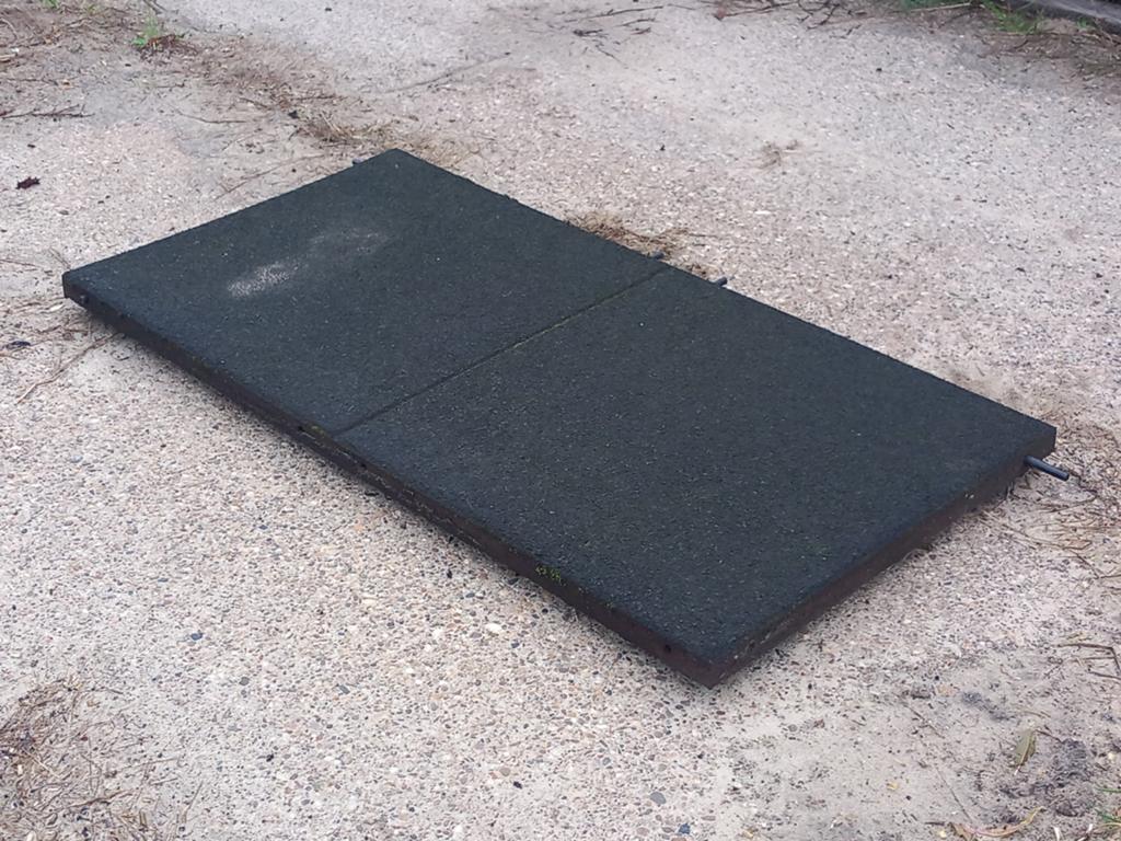 32 Rubber tegels 50x100x5, Tuin en Terras, Tegels en Klinkers, Ophalen, Gebruikt, -, -