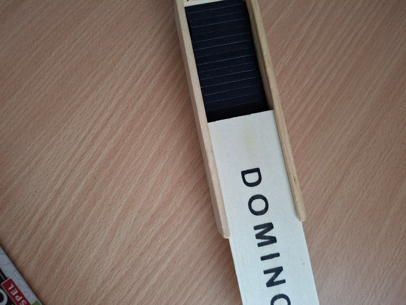 Domino spel in houten kistje, Een of twee spelers, Ophalen of Verzenden, Zo goed als nieuw