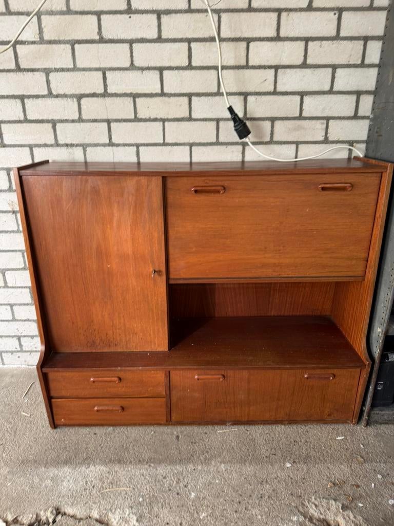 Mid century highboard kast, Huis en Inrichting, Kasten | Wandmeubels, Gebruikt, 100 tot 150 cm, Minder dan 150 cm, 25 tot 50 cm