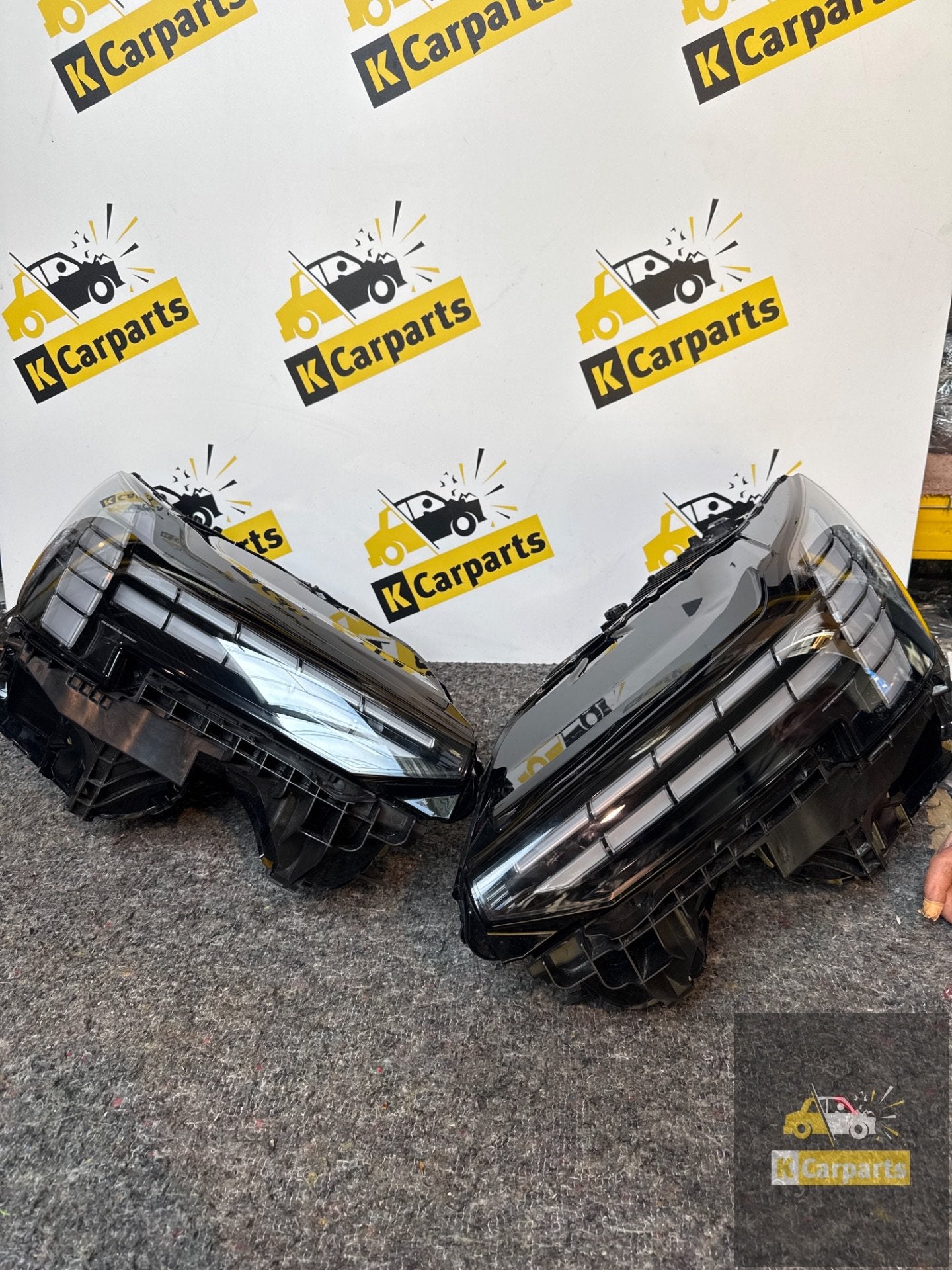VOLVO EX90 EX90 Rechts/Links Koplamp set 32450063/3846309, Gebruikt, Gunnar Engellaus vag 8
405 31  Gothenburg, SE, Info@volvocars.com