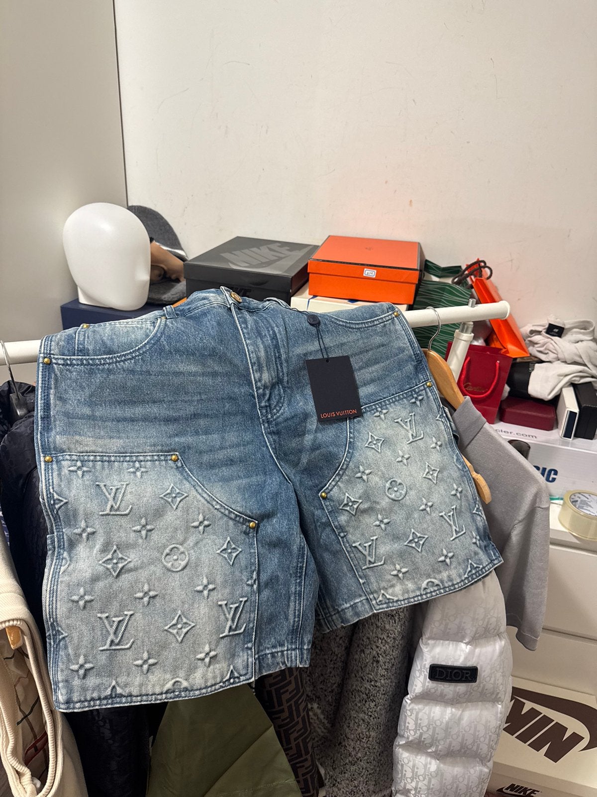 Louis Vuitton Blue Monogram Denim Carpenter Shorts, Ophalen of Verzenden, Nieuw, Blauw