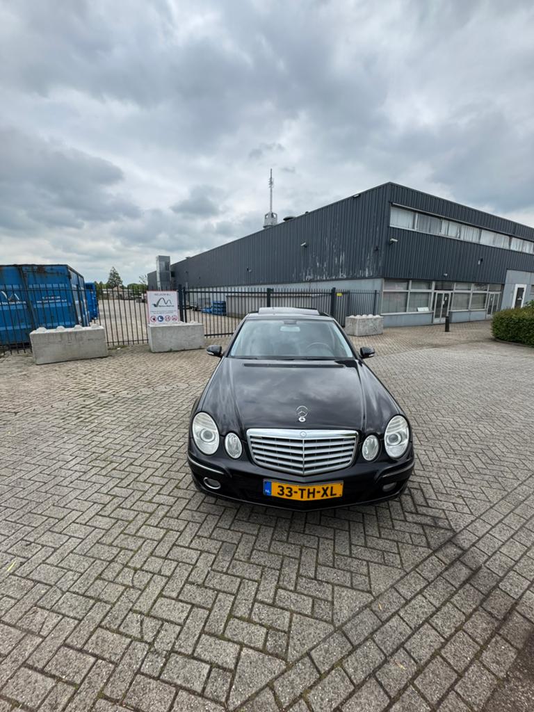 Mercedes-Benz E-Klasse 3.0 E280 Sedan Aut 2006, Auto's, Zwart, Zwart, Particulier, Sedan