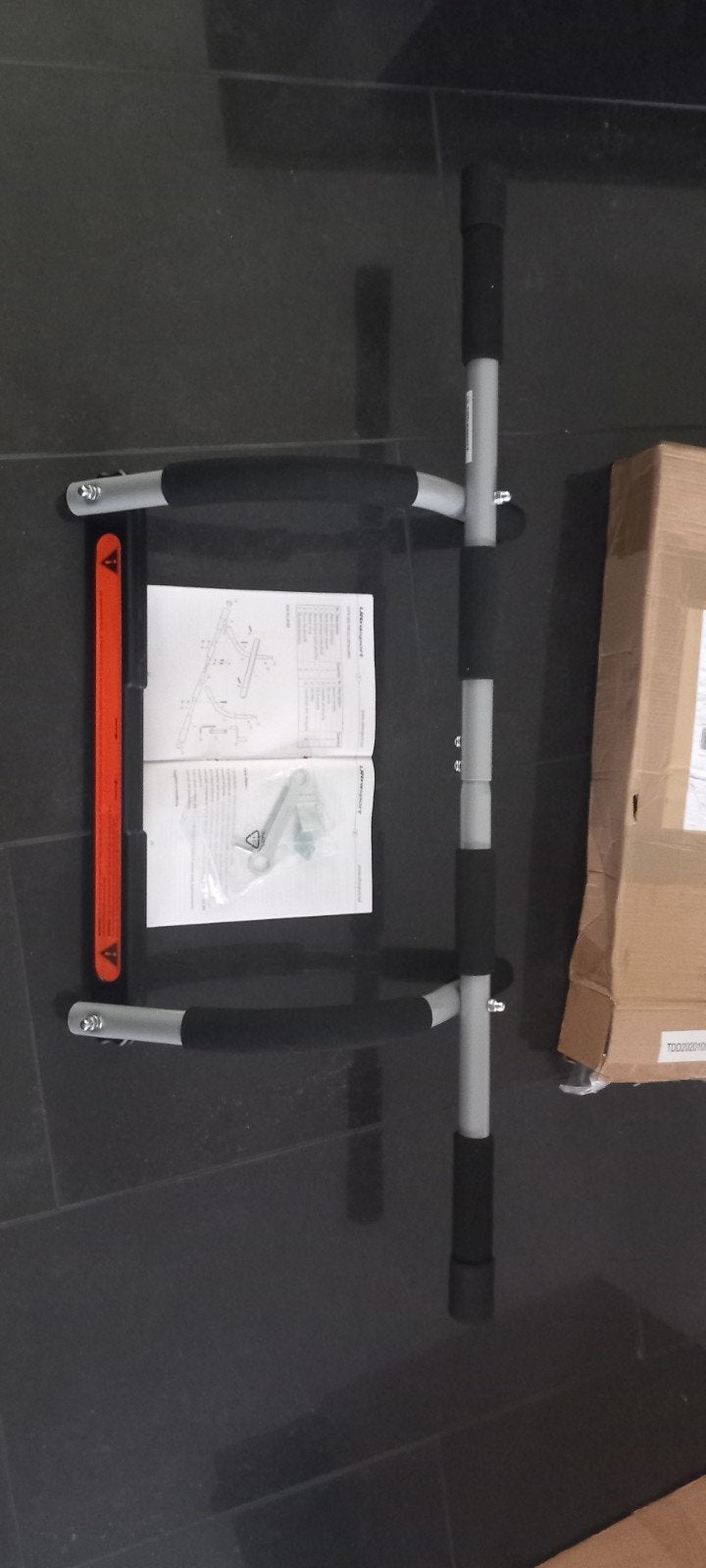 Oprekstang / Chin-up bar voor deurkozijn - Nieuw in doos, Ophalen of Verzenden, Nieuw