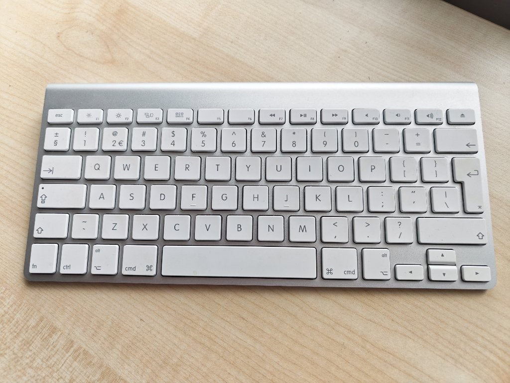 Apple wireless keyboard model a1314, Gebruikt, Ophalen of Verzenden, Draadloos, Qwerty