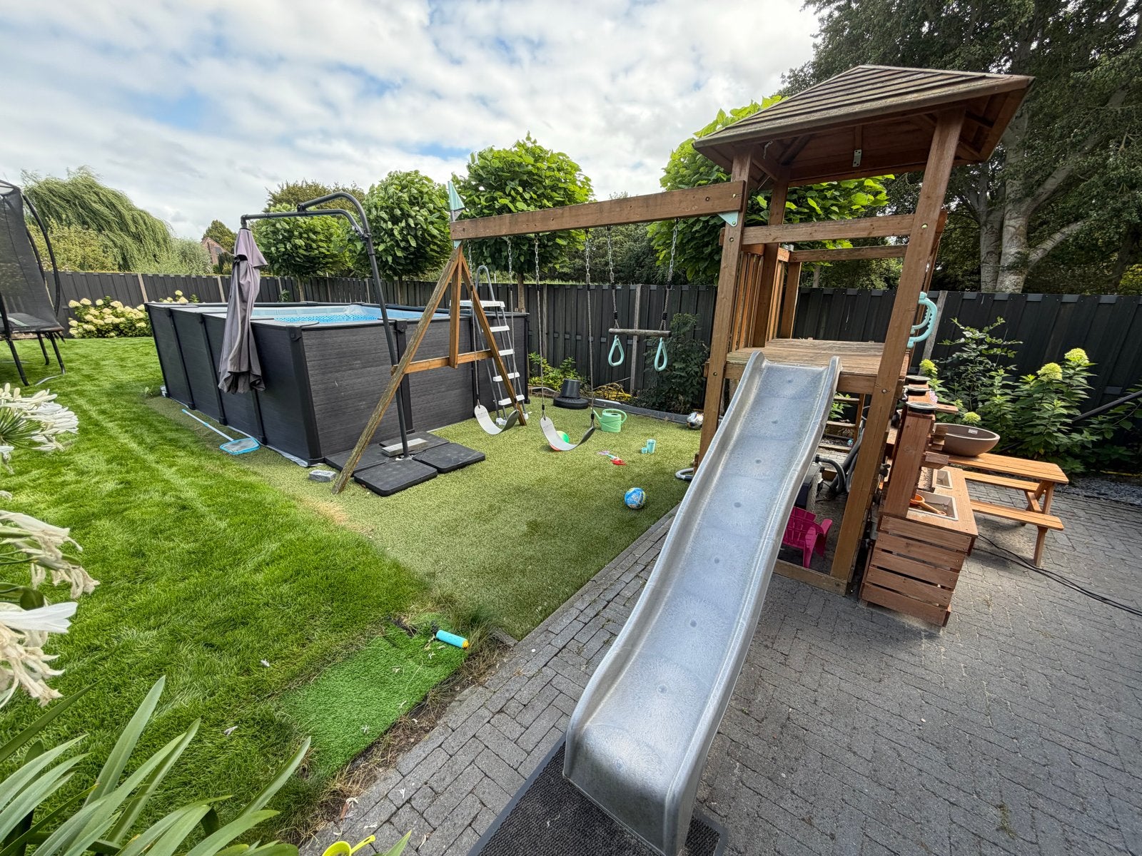 Houten speeltoestel met glijbaan en schommels, Kinderen en Baby's, Ophalen, Gebruikt, Glijbaan