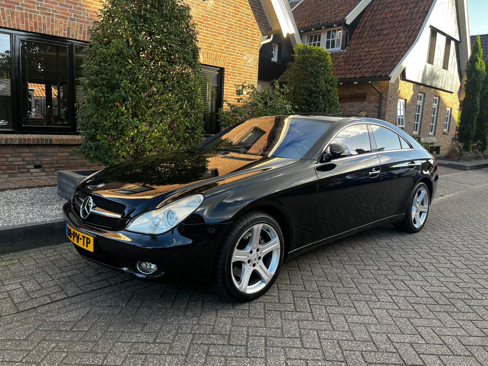 Mercedes-Benz CLS 5.0 Cls500 Obsidian Black Vol!!, Automaat, Dealer onderhouden, Achterwielaandrijving, 4 stoelen