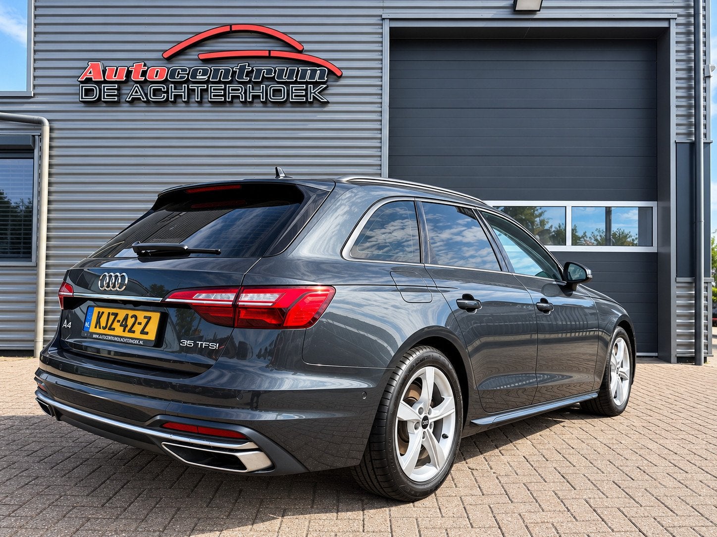 Audi A4 AVANT 35 TFSI S edition Adaptive Cruise | 360 camera, Auto's, Stof, Gebruikt, 4 cilinders, A4