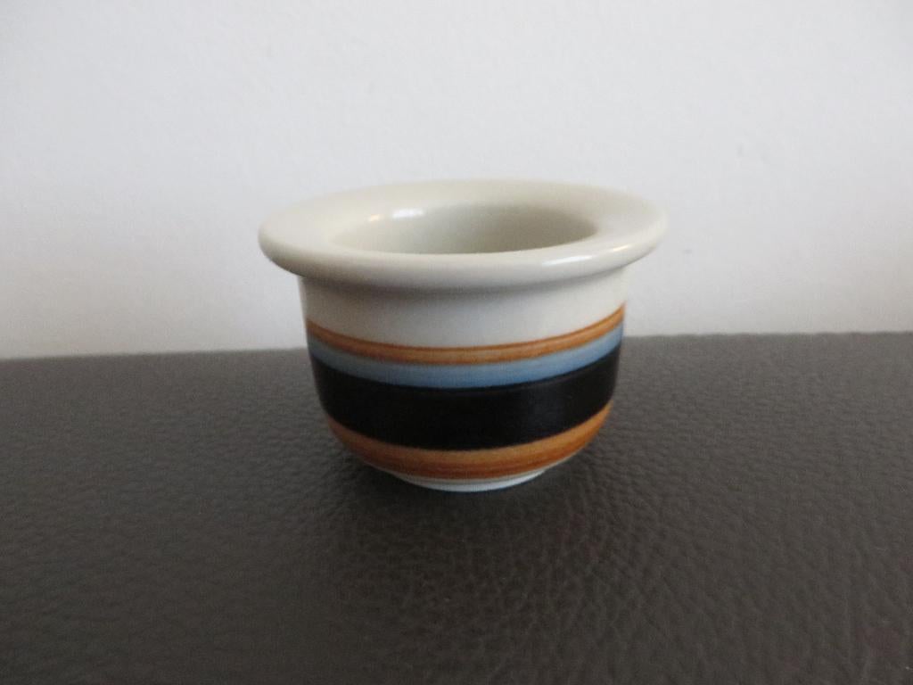 Arabia Finland vintage design aardewerk eierdop, 1975, Gebruikt, Overige typen, Ophalen of Verzenden, Overige stijlen