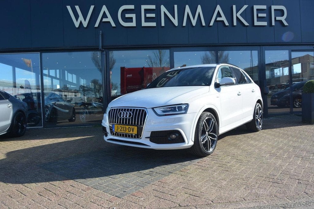 Audi Q3 2.0 TFSI quattro S Edition AUT|Clima|Cruise|NAVI|Goe, Auto's, Audi, Euro 5, Gebruikt, 4 cilinders, Leder en Stof
