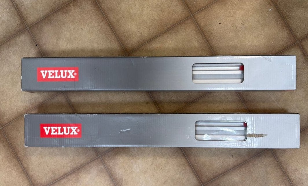 2 stuks Velux Dakraam MK04 - Nieuw in doos, Ophalen of Verzenden, Nieuw, Dakraam, Minder dan 80 cm