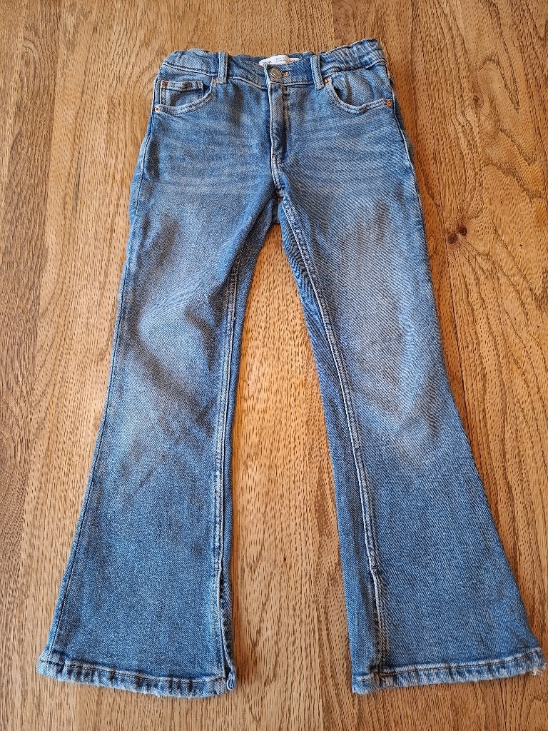 Spijkerbroek - Flared - Zara - maat 134, Broek, Gebruikt, Meisje, Ophalen of Verzenden