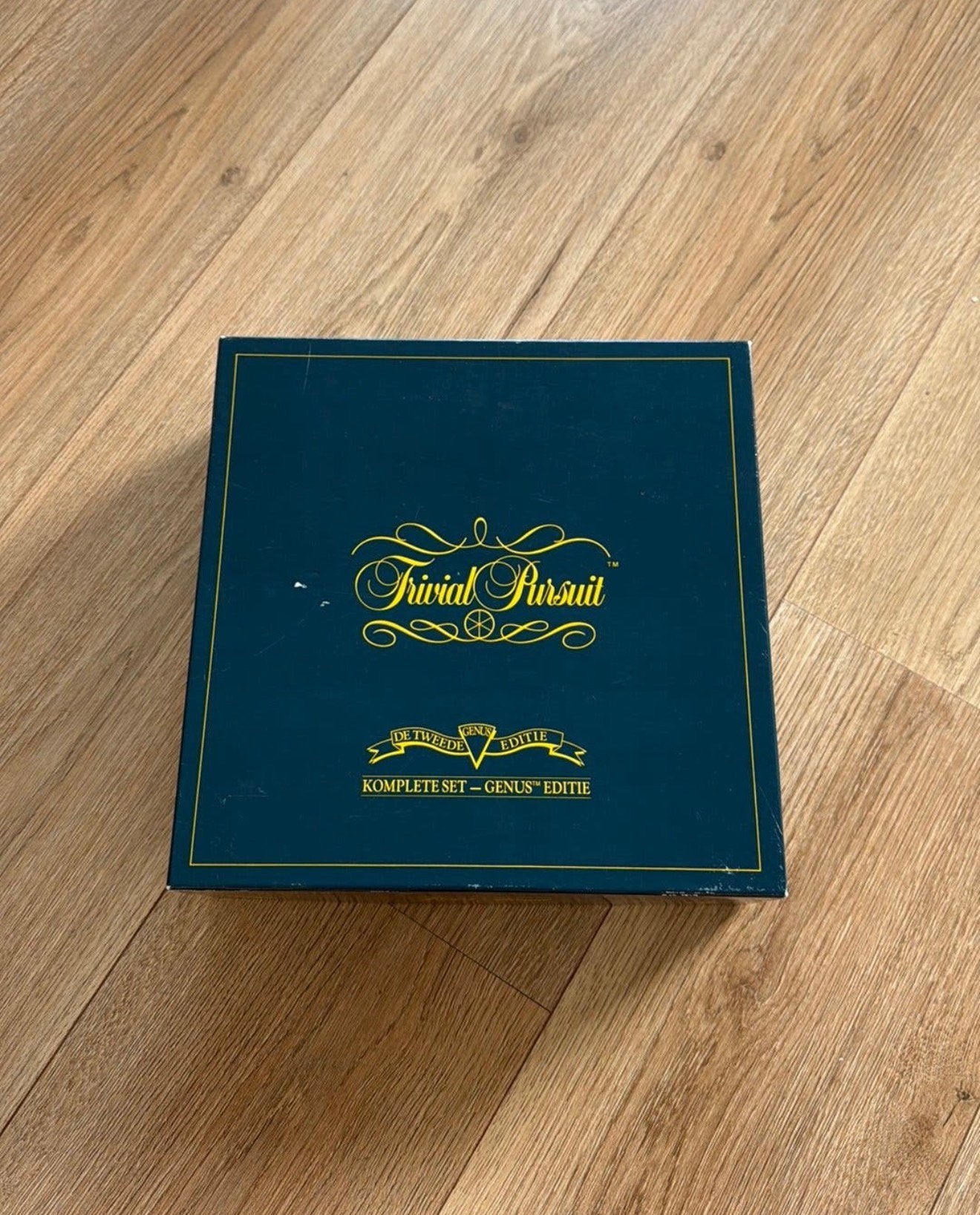 Trivial Pursuit, Drie of vier spelers, Ophalen of Verzenden, Zo goed als nieuw