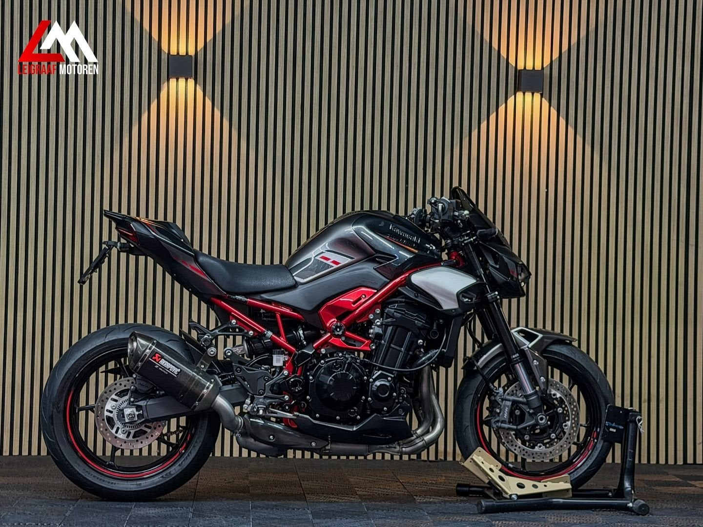 KAWASAKI Z900 PERFORMANCE - Quickshifter - Akrapovic, 4 cilinders, 948 cc, Bedrijf, Onbekend