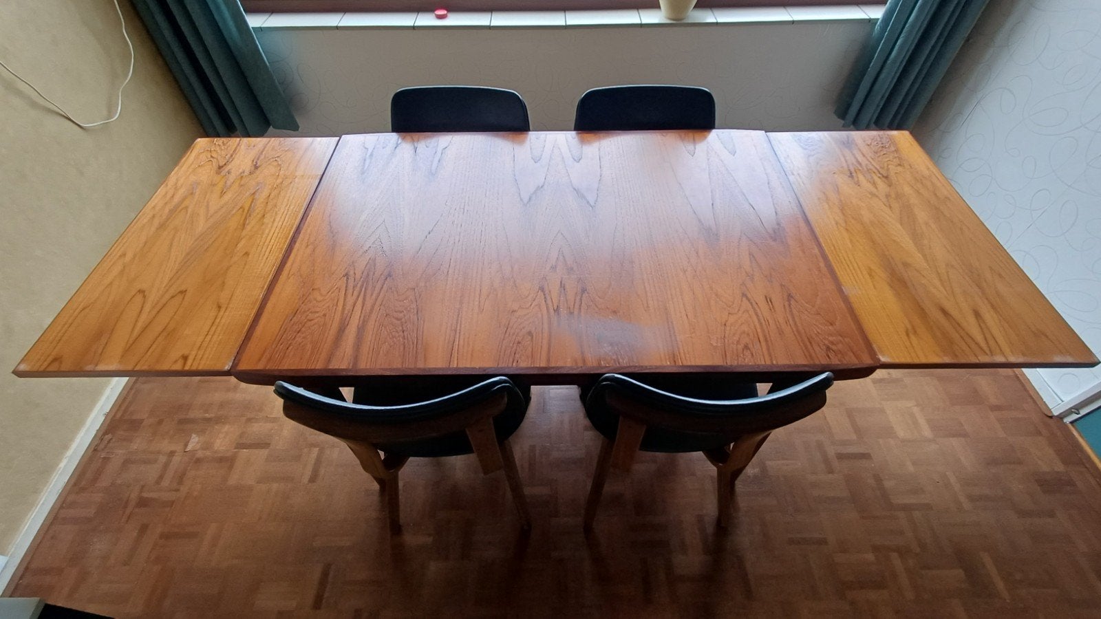 Uitschuifbare eettafel met 5 stoelen, Ophalen, Gebruikt, 100 tot 150 cm, Klassiek