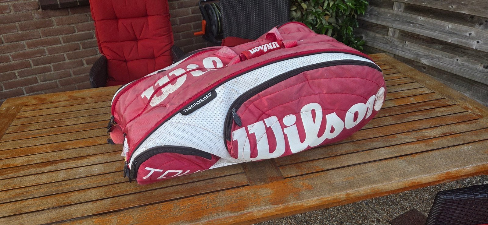 Wilson Tennis Tas Rood/Wit Thermo- & Moisturegua, Ophalen of Verzenden