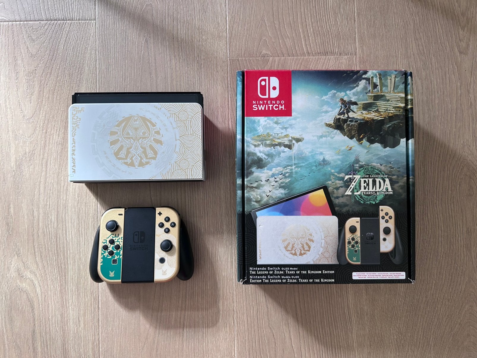Nintendo Switch OLED - Zelda: Tears of the Kingdom Edition, Spelcomputers en Games, Ophalen of Verzenden, Zo goed als nieuw, Met 2 controllers